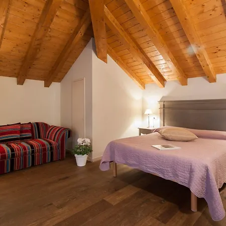 Cece E Simo 3* Бергамо